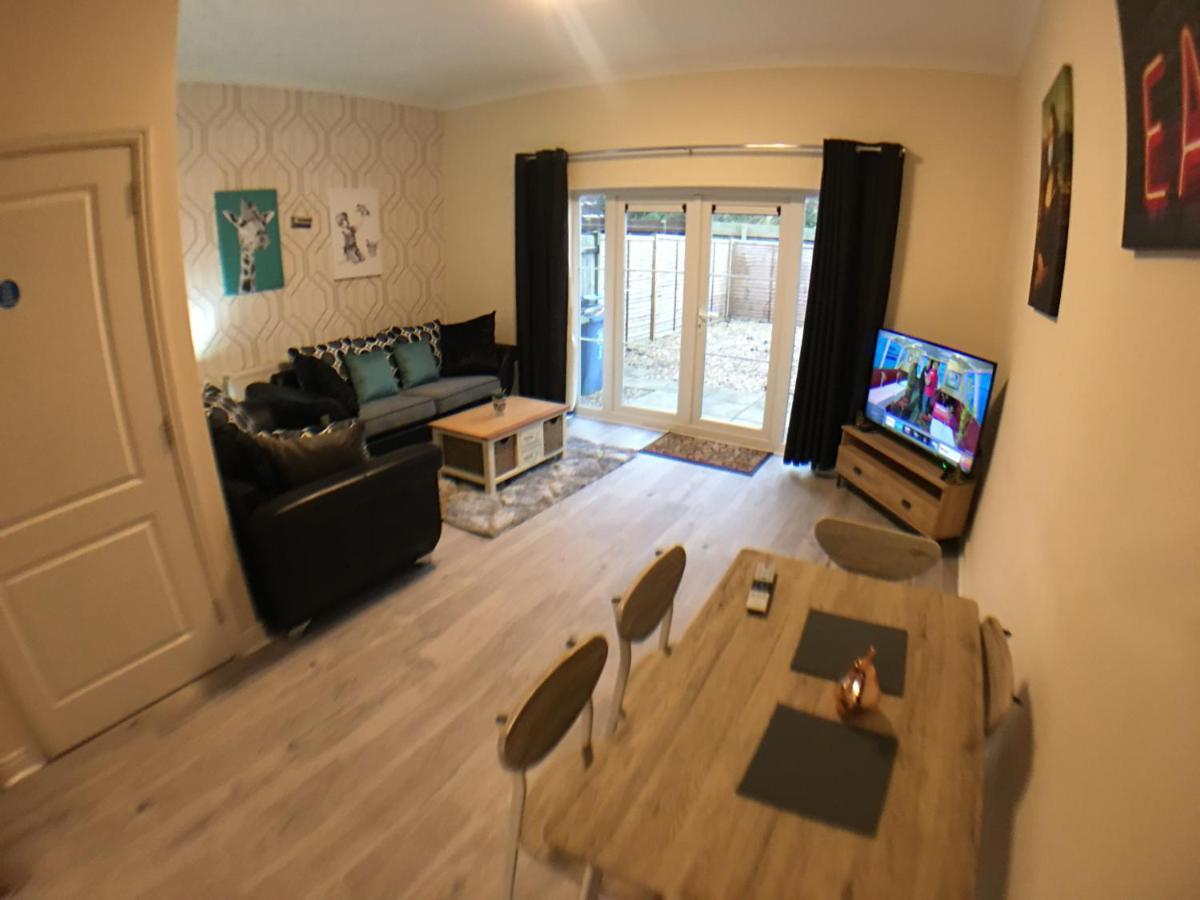 Very Large House, 6 Beds, 4 Bedrooms, 3 Bathrooms, 5 Smart Tv'S & Van Parking ボストン エクステリア 写真